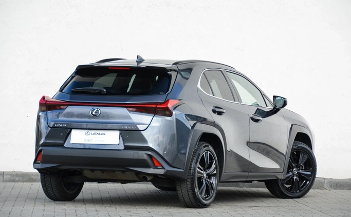 Lexus UX cena 129900 przebieg: 23389, rok produkcji 2021 z Kołaczyce małe 37